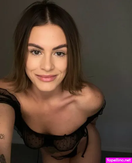 Ainslie Gardiner OnlyFans Thumbnail #TFJl6Qt2Tx