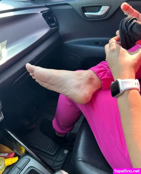 Airamfeet OnlyFans Thumbnail #XBxgDumzVL