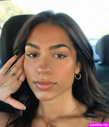 Aisha Mian OnlyFans Thumbnail #Q4iO92m8A1