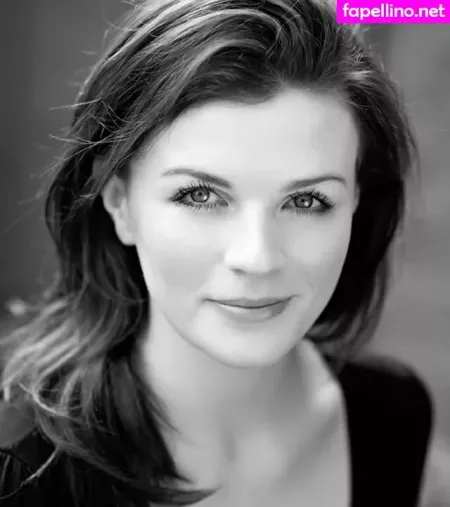 Aisling Bea OnlyFans Thumbnail #NN2GdOakLA
