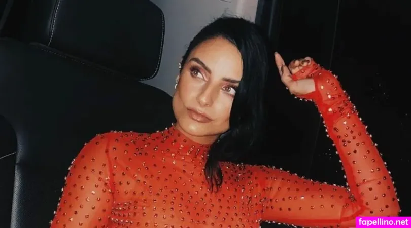 Aislinn Derbez OnlyFans Thumbnail #NcQnQgyAW9