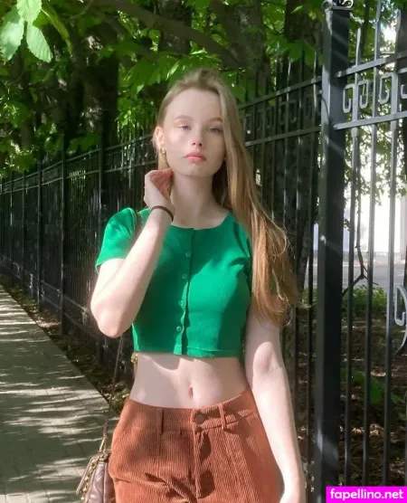 Aislyworld OnlyFans Thumbnail #SHlNECAn8c