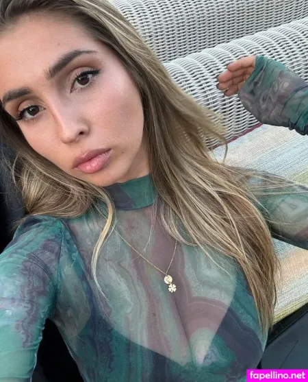 Aisuxxx 3 OnlyFans Thumbnail #z9JXUmTxH3