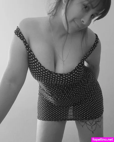 Aitanagrenn OnlyFans Thumbnail #V9o3NpE3gZ