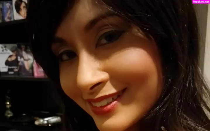 Aiysha Saagar OnlyFans Thumbnail #HU4EpbzF3U