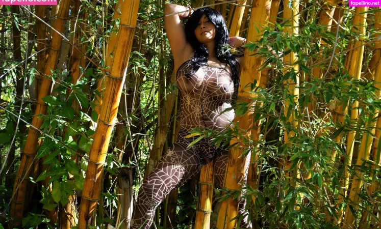Aiysha Saagar OnlyFans Thumbnail #oRJT3j3rsL