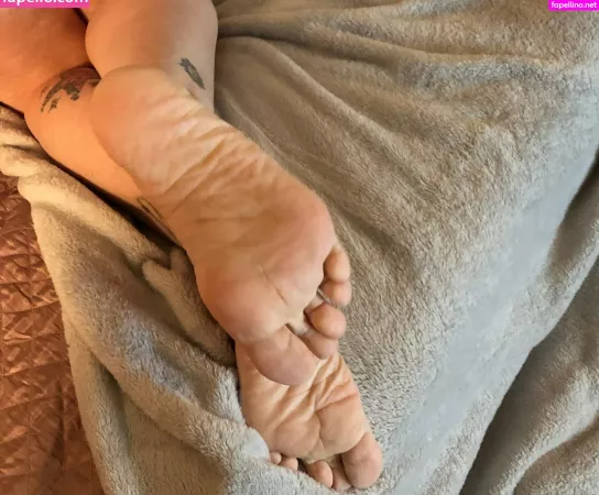 Ajonesfeet OnlyFans Thumbnail #1PG4YgfkRx