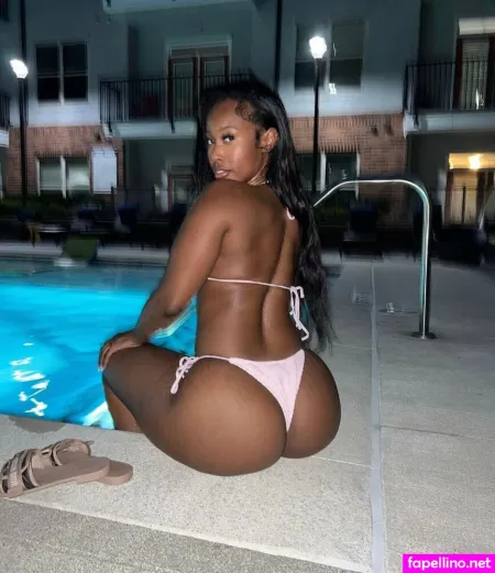 Akeylamarie OnlyFans Thumbnail #m1zU7CbkYS