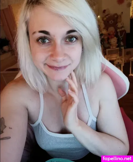 Akikoyuzuki OnlyFans Thumbnail #2x0yVdBqIO