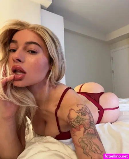 Aksinia 1 OnlyFans Thumbnail #eNpwzDxgiD