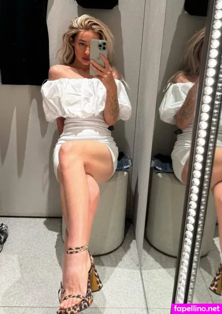 Aksinia 1 OnlyFans Thumbnail #t4UoNWNSgN