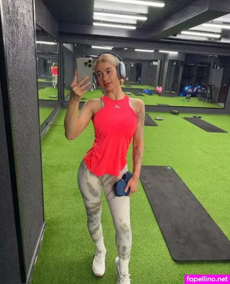 Aksinia 1 OnlyFans Thumbnail #x5eZdDQhUW