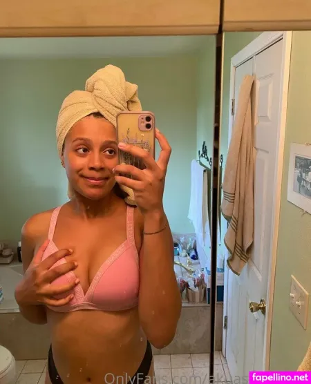 Akuasfreepage OnlyFans Thumbnail #3qEQ0QPq5t