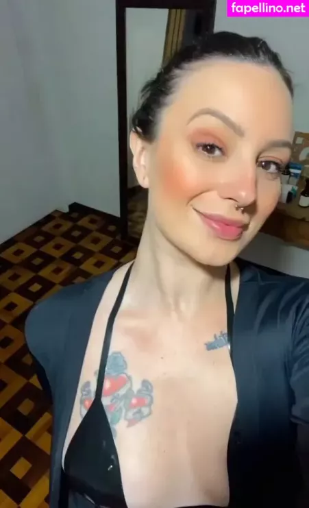 Al1ne Cerv1 OnlyFans Thumbnail #K2CKl3ZuwK