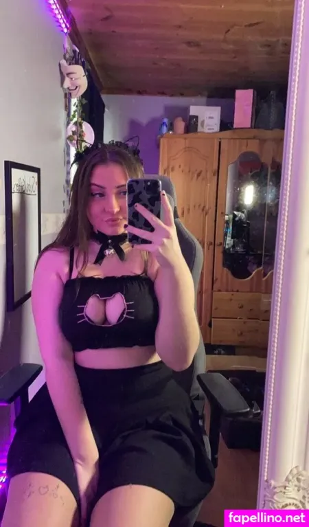 Al3xxandra OnlyFans Thumbnail #ZOuvOi5fsW