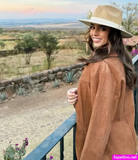 Alana Lliteras OnlyFans Thumbnail #gv8FhmZEht