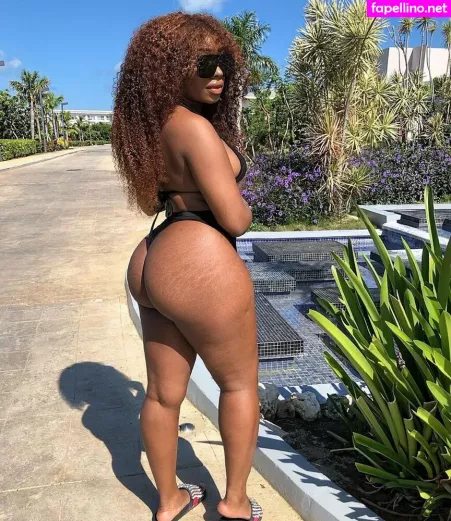 Alana Walters OnlyFans Thumbnail #Wa2FURxAXF