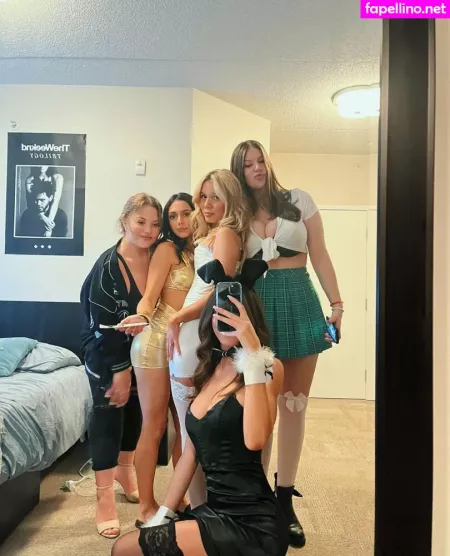 Alana Z OnlyFans Thumbnail #HyvGgWPW8W