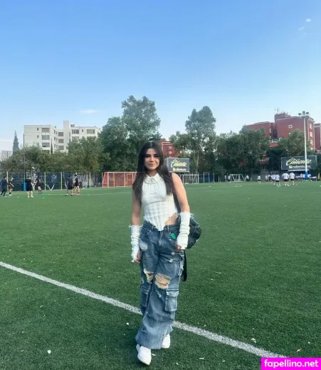 Alanalarana OnlyFans Thumbnail #x2UVuZ28Zz