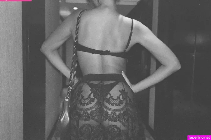 Alane Dias OnlyFans Thumbnail #UZ5qysDPvL