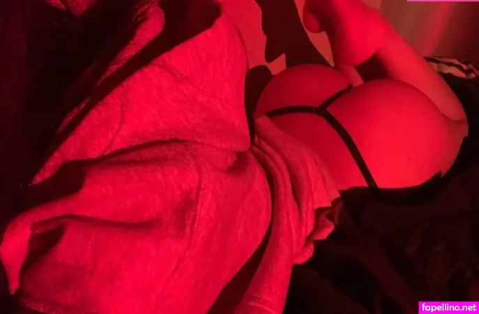 Alani Pham OnlyFans Thumbnail #wIqUjEOYFA