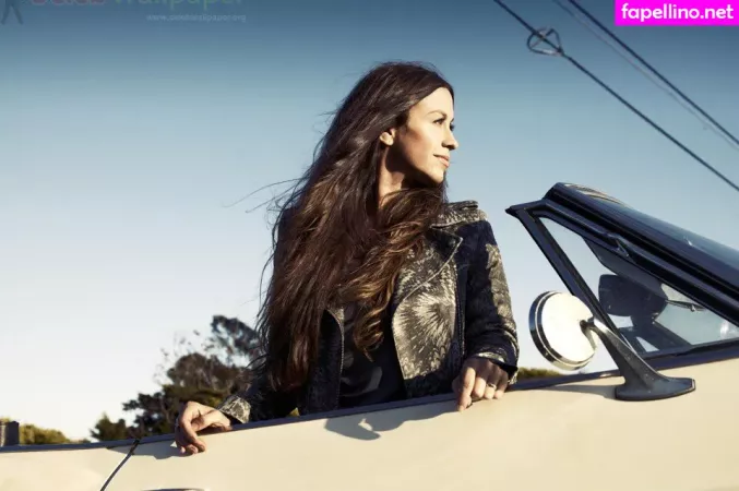 Alanis Morissette OnlyFans Thumbnail #47NukzTbc1