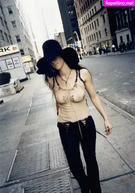 Alanis Morissette OnlyFans Thumbnail #vJt04uhpDD