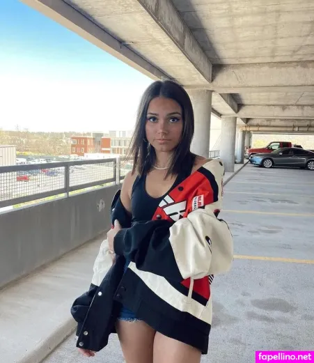 Alanna Rovie OnlyFans Thumbnail #Cxmfl4Y7fe
