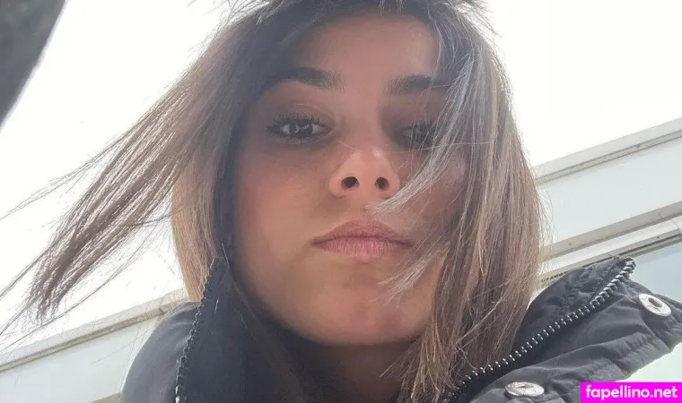 Alanna Rovie OnlyFans Thumbnail #fAcOTzkomg