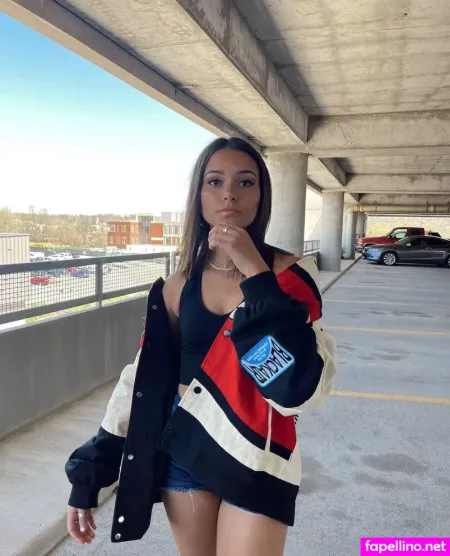 Alanna Rovie OnlyFans Thumbnail #tBER6cZyQZ