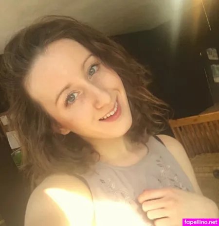 Alannah Kitty OnlyFans Thumbnail #Bl2vc9r2WP