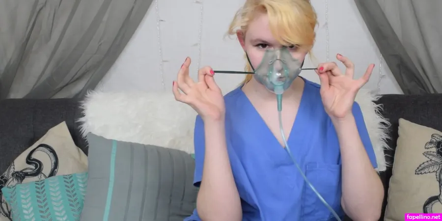 Alaska Moon Glovefetish OnlyFans Thumbnail #6oeJo4y5oc