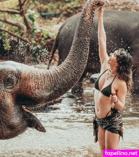 Alaska Renee OnlyFans Thumbnail #U2NTmpldOC
