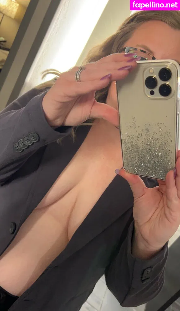 alassska, travelalaska Nude Leaked OnlyFans Photo #IsAokcwHEj