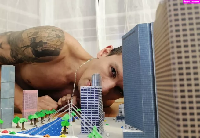 Alatingiantclips OnlyFans Thumbnail #RfRXma8vZE