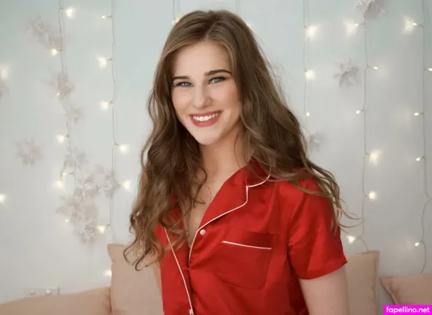 Alaurabidingcitizen OnlyFans Thumbnail #TQH8O1fEdj