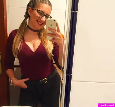 Alba Guerrero OnlyFans Thumbnail #KNLb3ILyIV