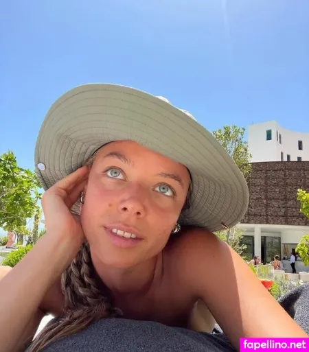 Alba Reche OnlyFans Thumbnail #7yh8SaWwty