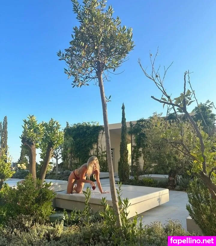 albxreche, vicky_de_levine Nude Leaked OnlyFans Photo #teZ3rYDo3S