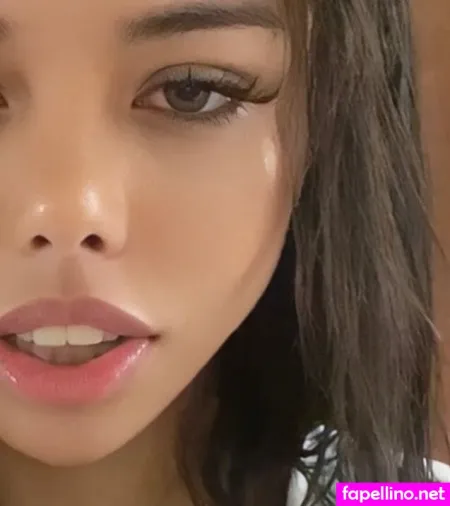 Ale Oficial OnlyFans Thumbnail #VWAqXvc8Kw