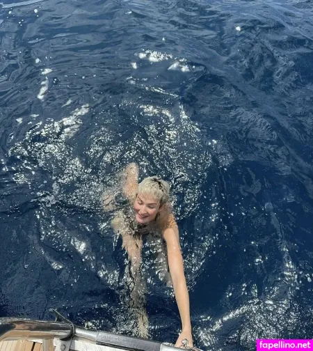 Aleandrafrek OnlyFans Thumbnail #fM1LINqLLl