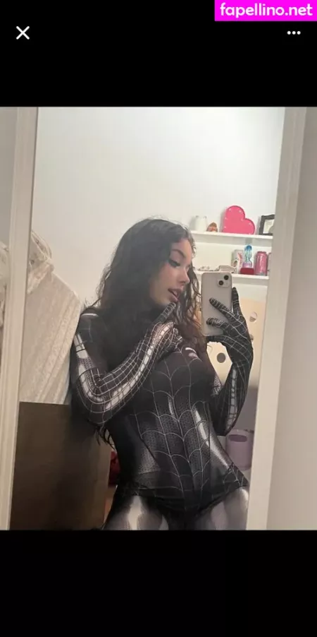 Alee Babes OnlyFans Thumbnail #X4KrmbaVEl