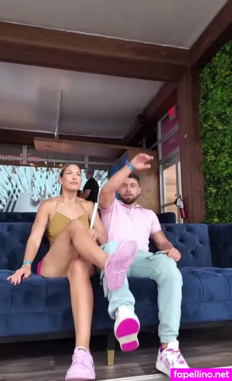 Alejandra Jaramillo OnlyFans Thumbnail #3YqZ3PqEID