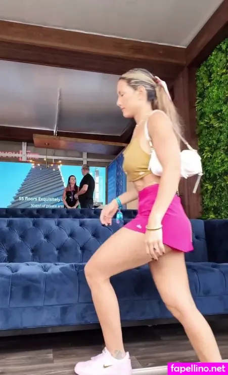 Alejandra Jaramillo OnlyFans Thumbnail #S36IhPGgJU