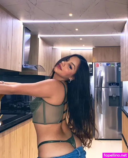 Alejandra Uruena OnlyFans Thumbnail #qbCtZirNX6