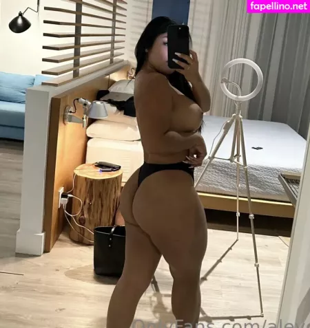 Alejandra Velasquez OnlyFans Thumbnail #9DTo7NzrZm