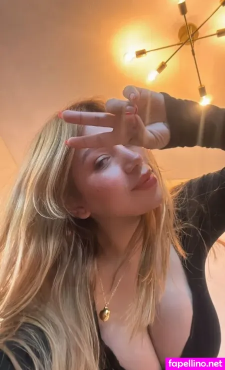 Alejandra Walle OnlyFans Thumbnail #YNSEeQ7oIj