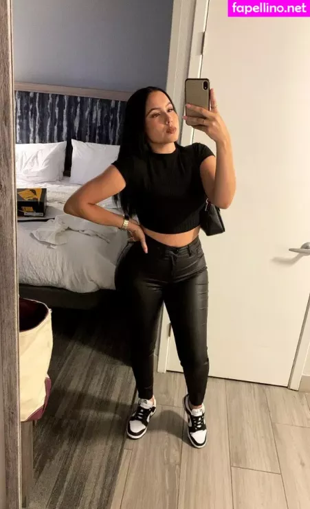 Alejandramariaxo OnlyFans Thumbnail #SfZEOVwm8O