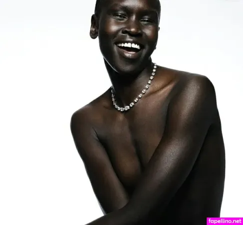 Alek Wek OnlyFans Thumbnail #UIfO7tXExi