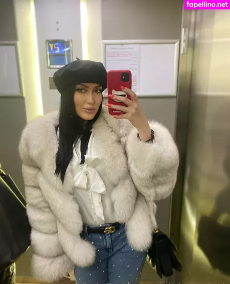 Aleksandra Myuller OnlyFans Thumbnail #uigND6eU98